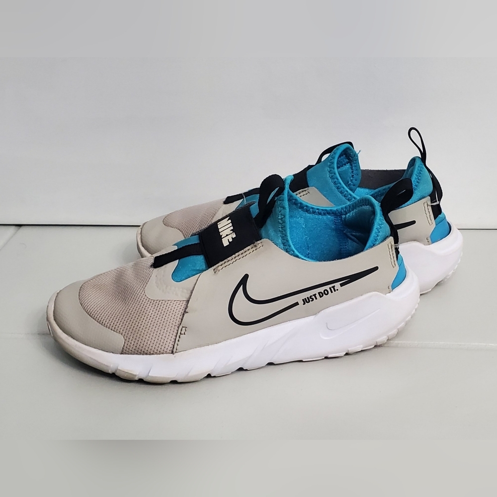 Nike FLEX Kids Shoes in Blue and Gray